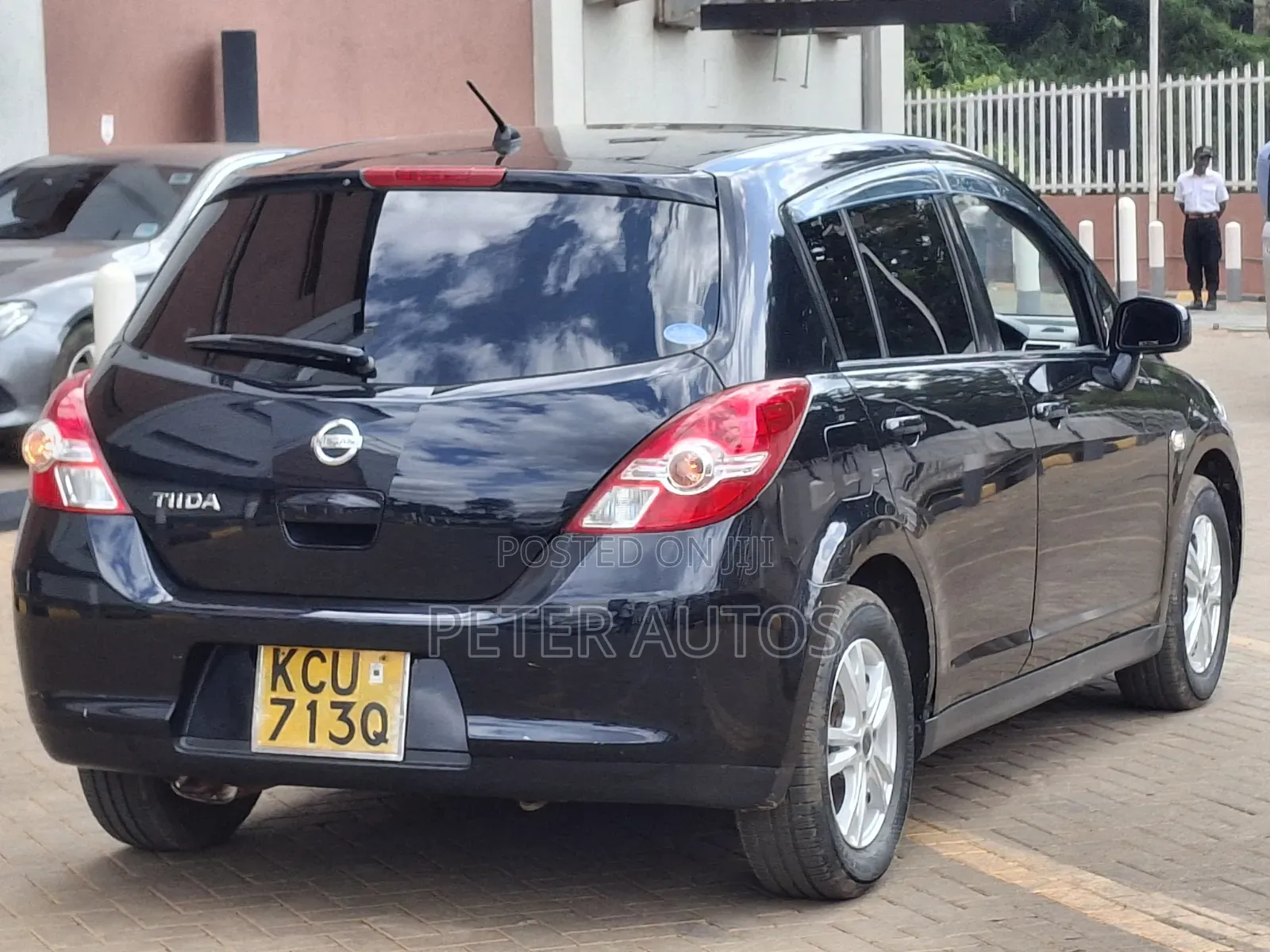 Nissan Tiida 1.5L 16V 2011 Black