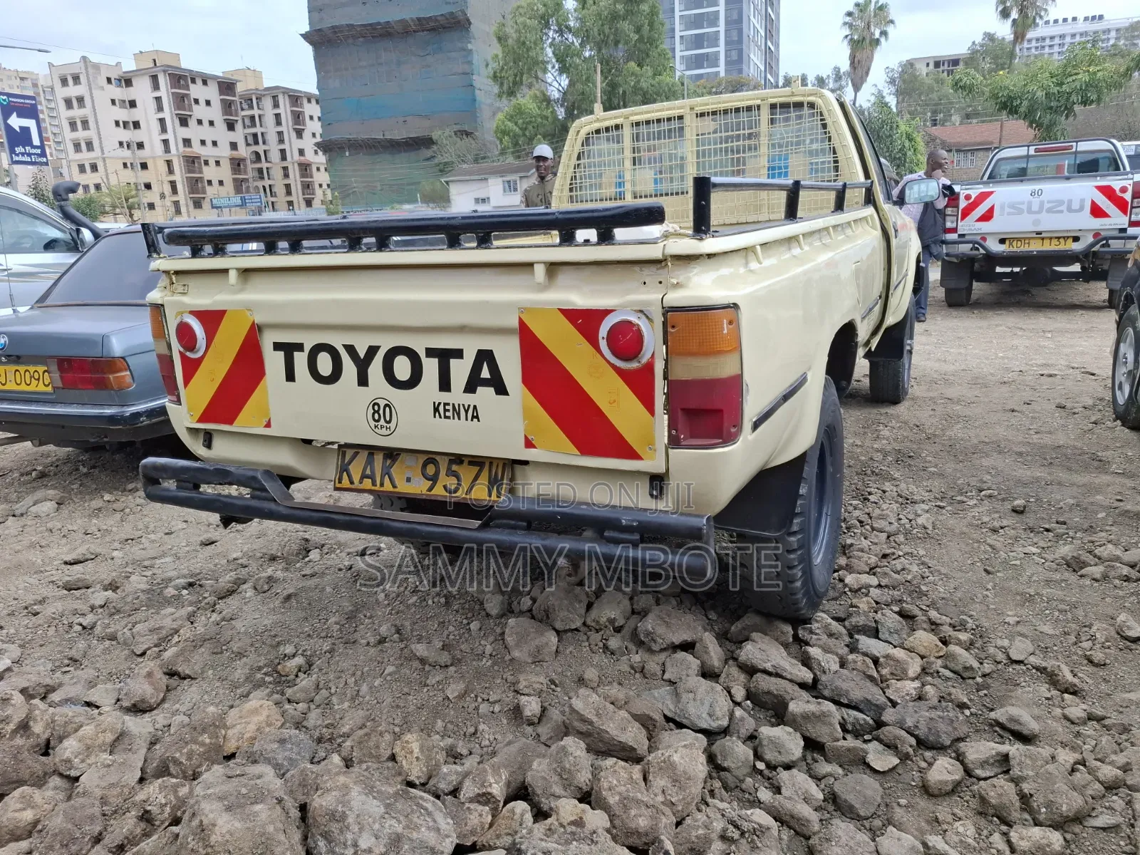 Toyota Hilux 1998 Gold