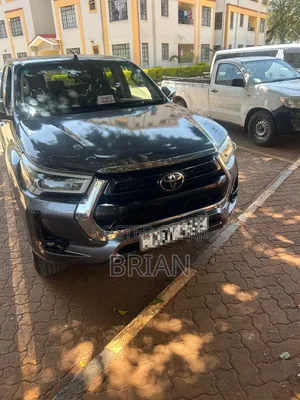 Toyota Hilux 2021 Black
