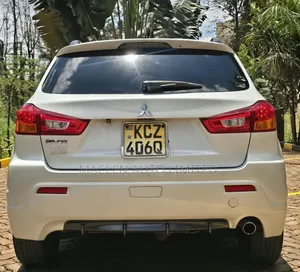 Mitsubishi RVR 2013 White