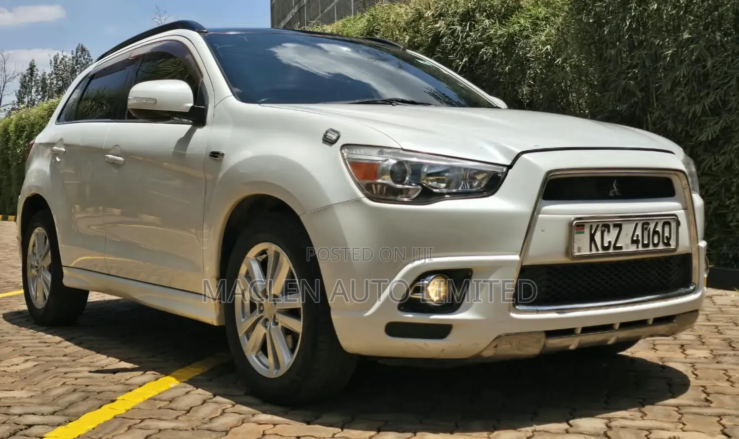 Mitsubishi RVR 2013 White