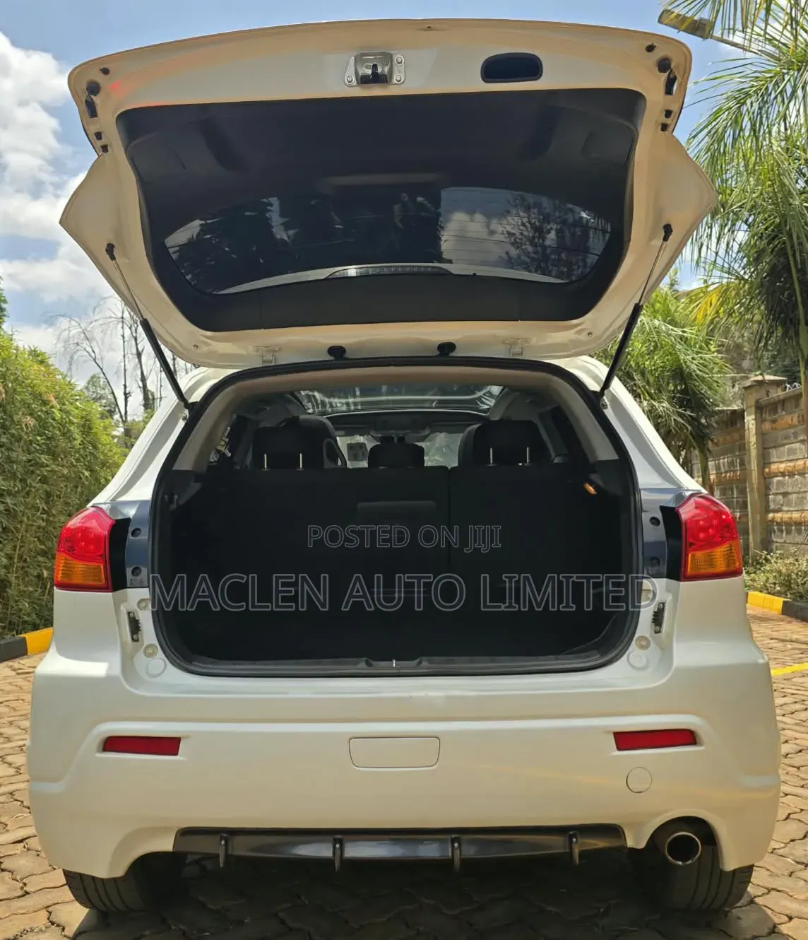 Mitsubishi RVR 2013 White
