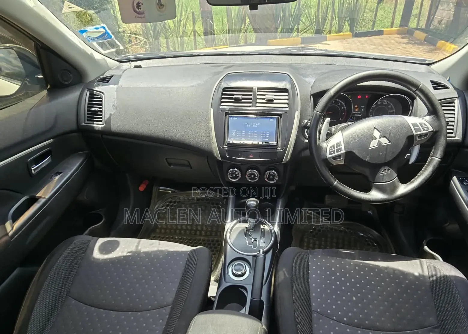 Mitsubishi RVR 2013 White