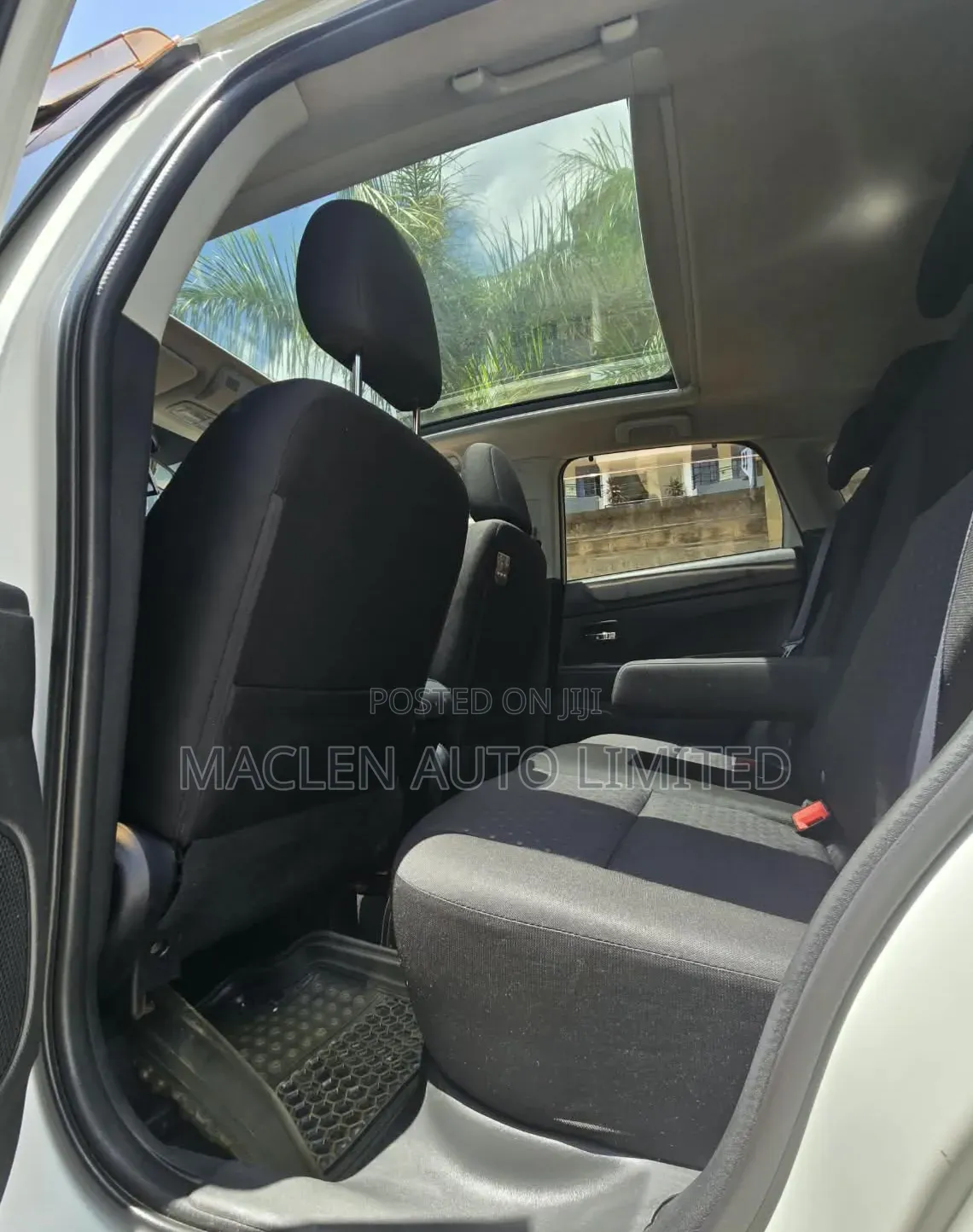 Mitsubishi RVR 2013 White