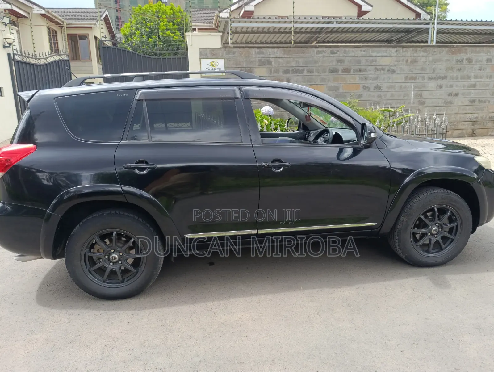 Toyota Vanguard 2012 Black