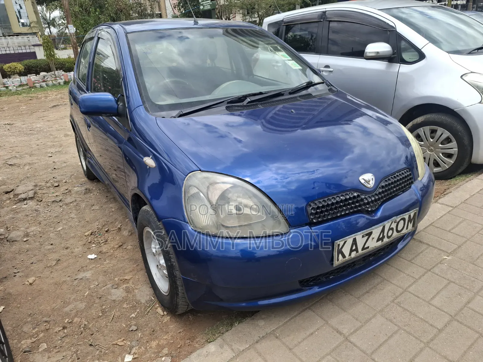 Toyota Vitz 1.0 FWD 5dr 1999 Blue