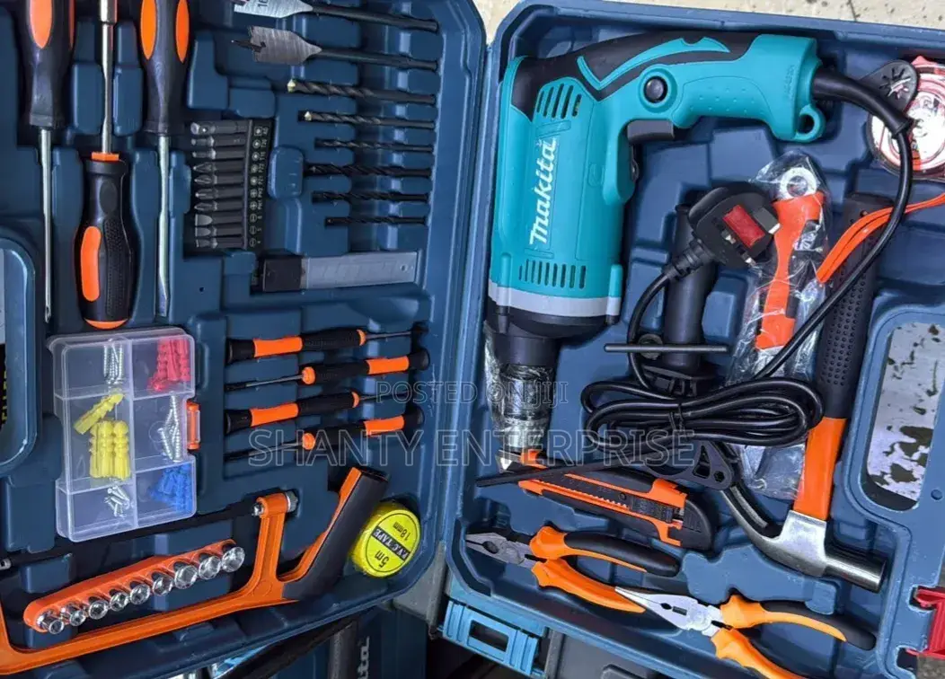 Corded Makita Drill Set/Electric Drill Set