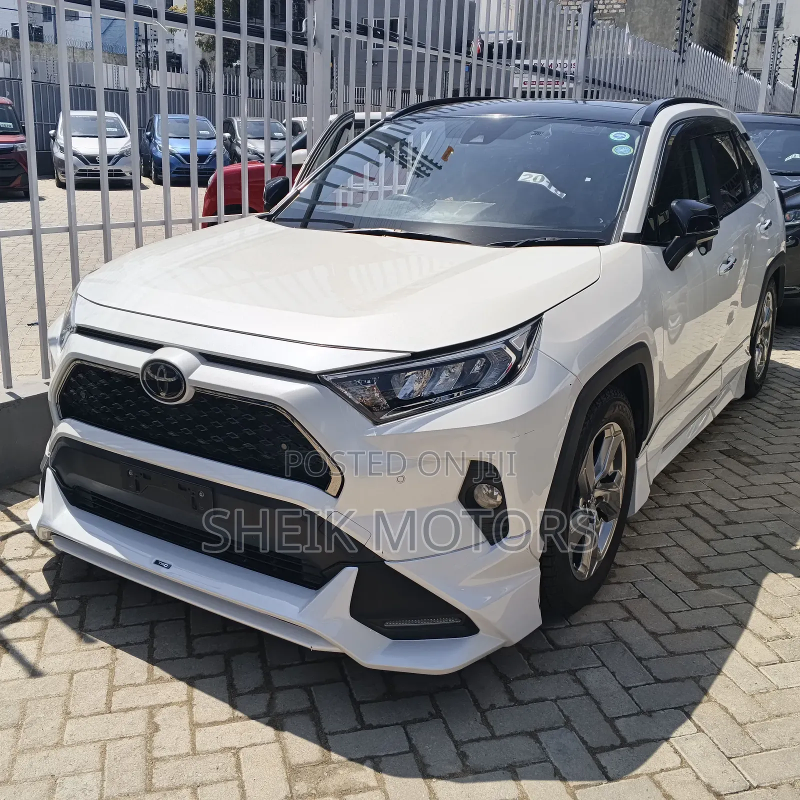 Toyota RAV4 2020 White