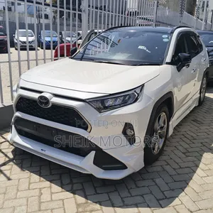 Toyota RAV4 2020 White