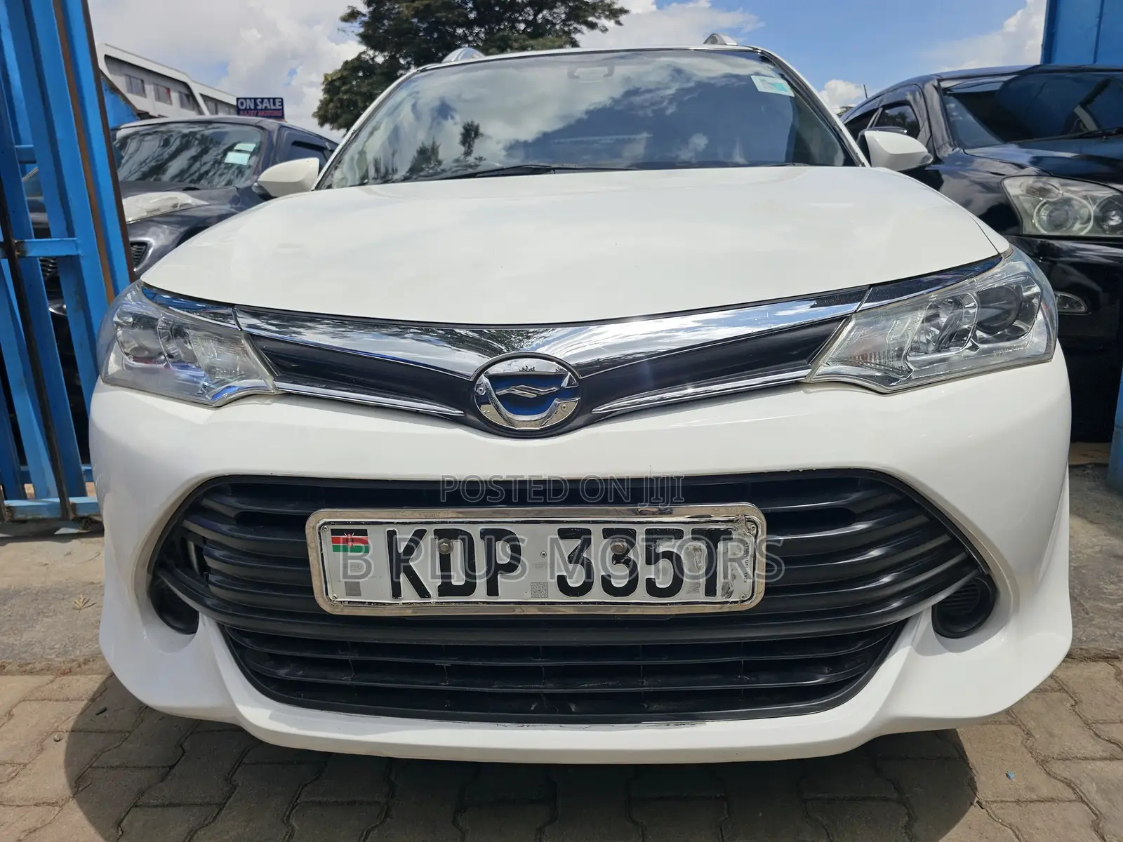 Toyota Corolla Fielder 2015 White