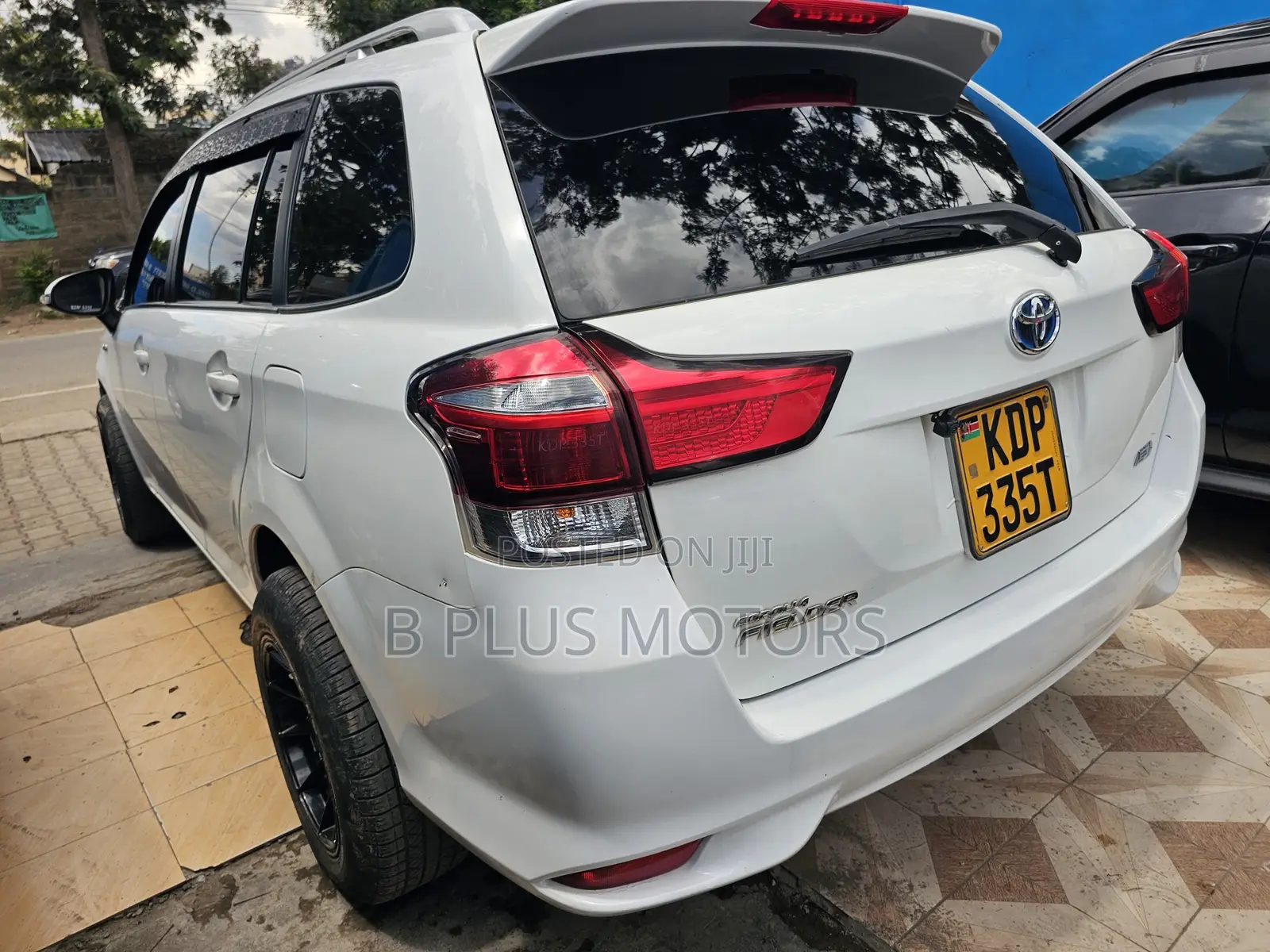 Toyota Corolla Fielder 2015 White