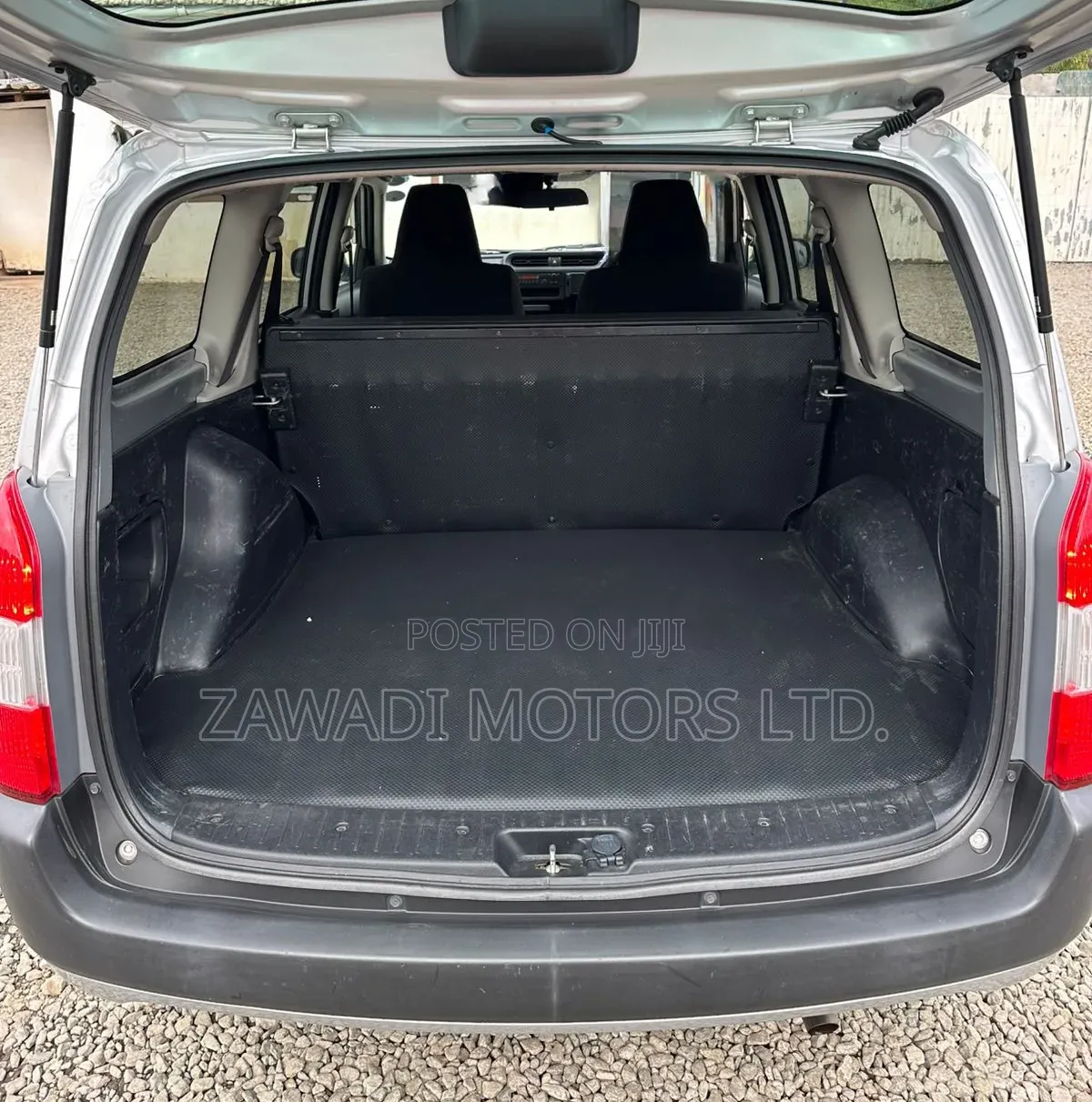 Toyota Succeed 2019 Silver