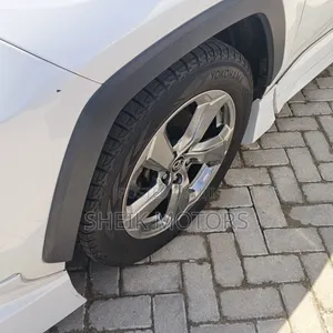 Toyota RAV4 2020 White