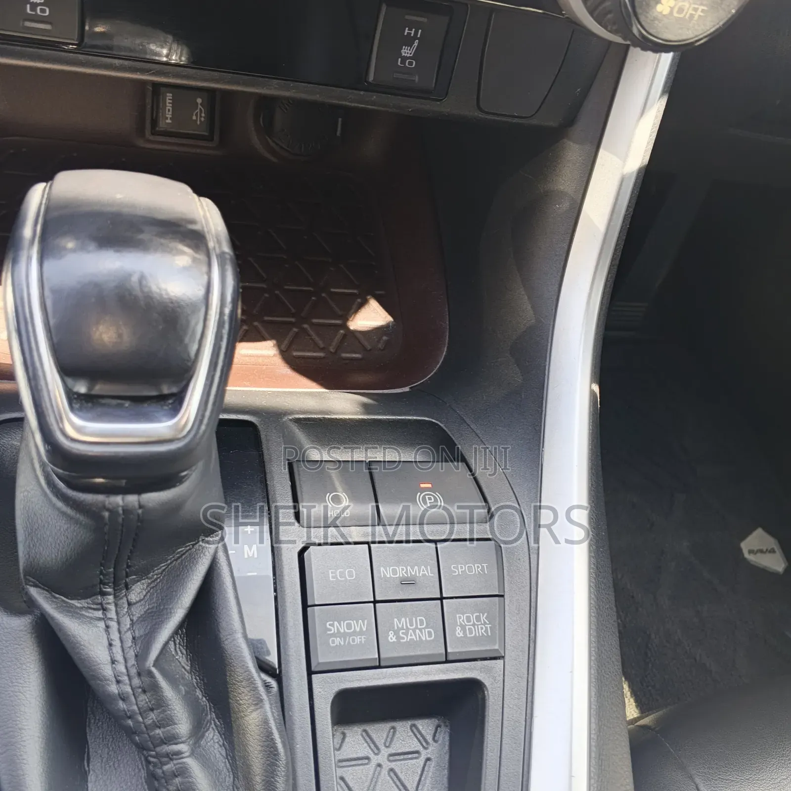 Toyota RAV4 2020 White