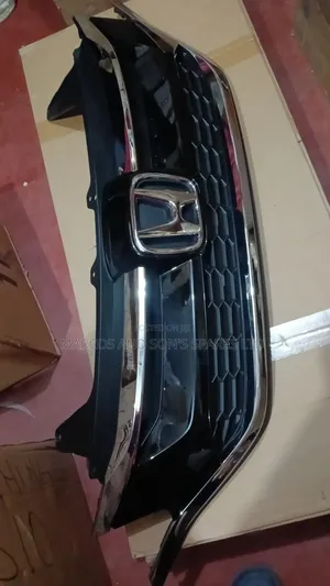 Grill Honda CRV Re5