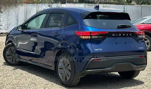 Nissan Note 1.2 Hybrid 2021 Blue