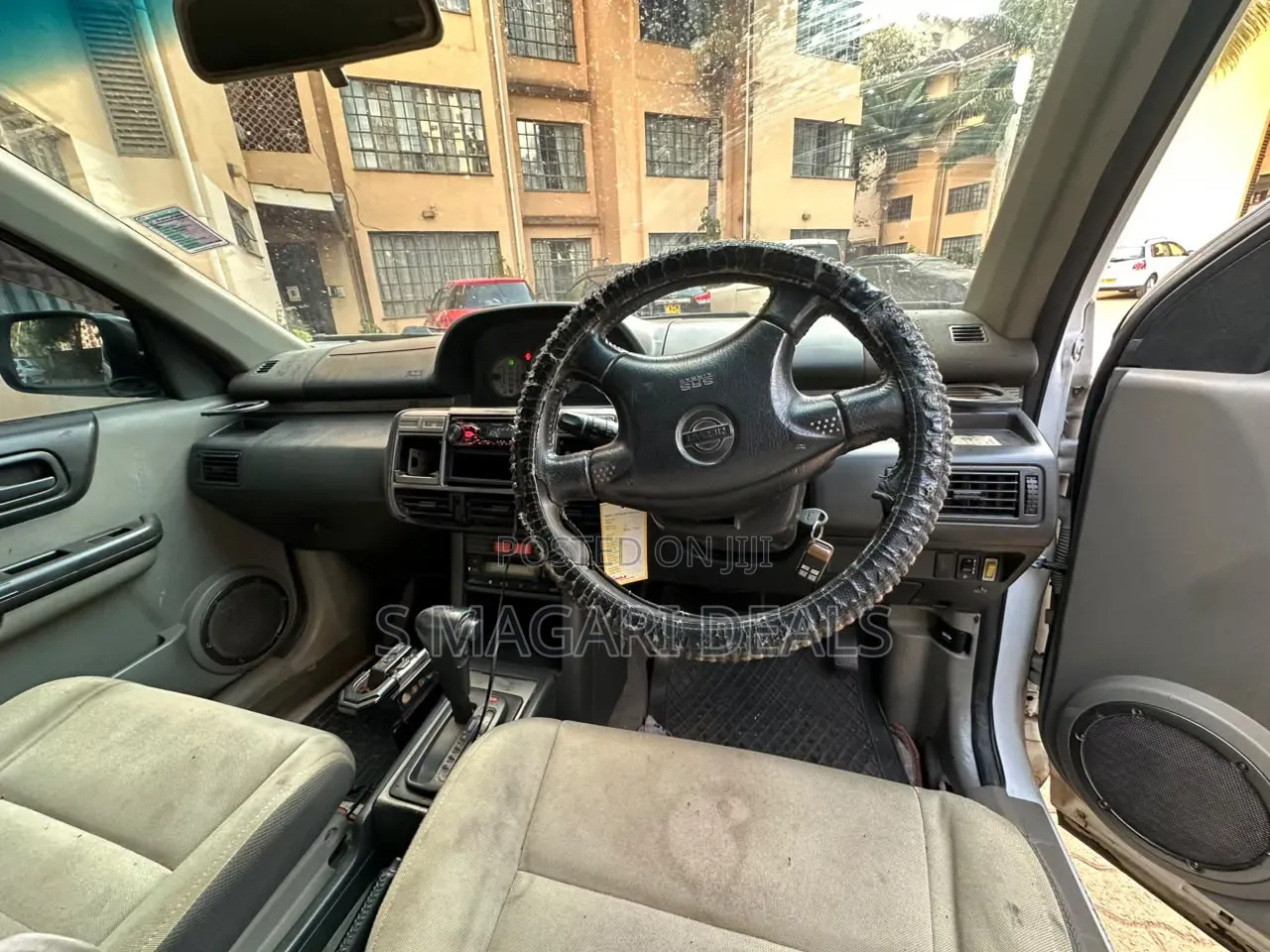 Nissan X-Trail 2000 White
