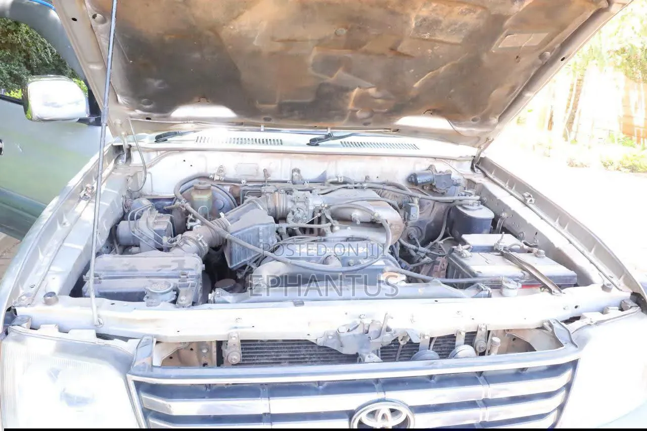 Toyota Land Cruiser Prado 3.4 5dr 2004 Silver