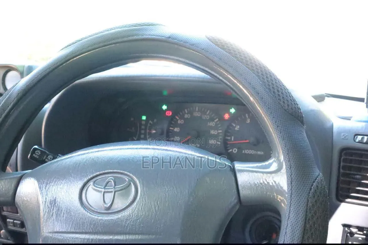 Toyota Land Cruiser Prado 3.4 5dr 2004 Silver