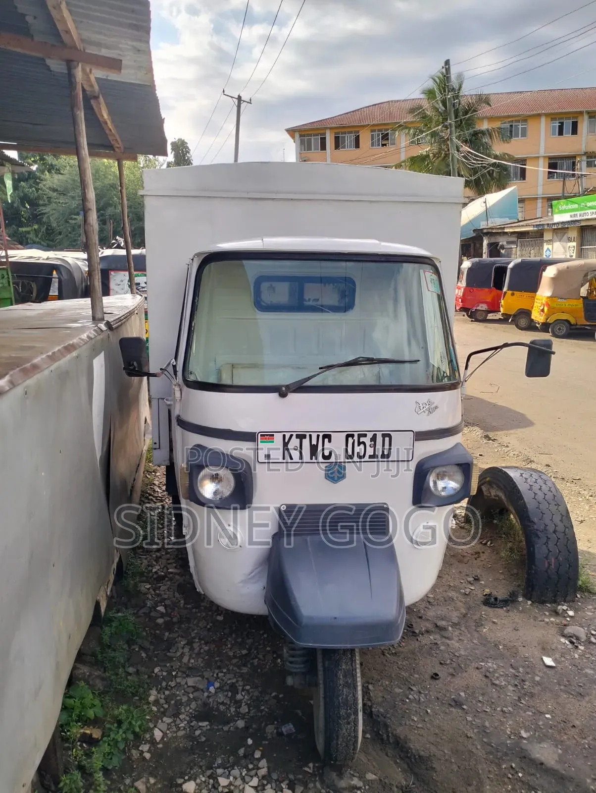 Piaggio Scooter 2023 White