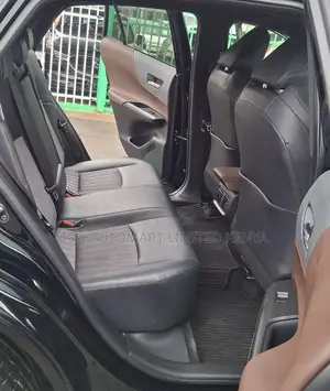 Toyota Harrier 2.0 2020 Black