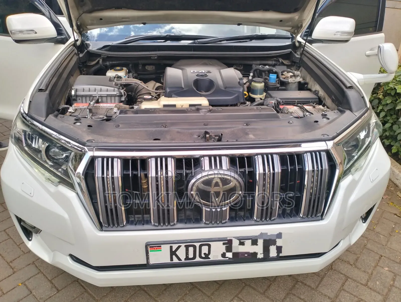 Toyota Land Cruiser Prado 2018 White