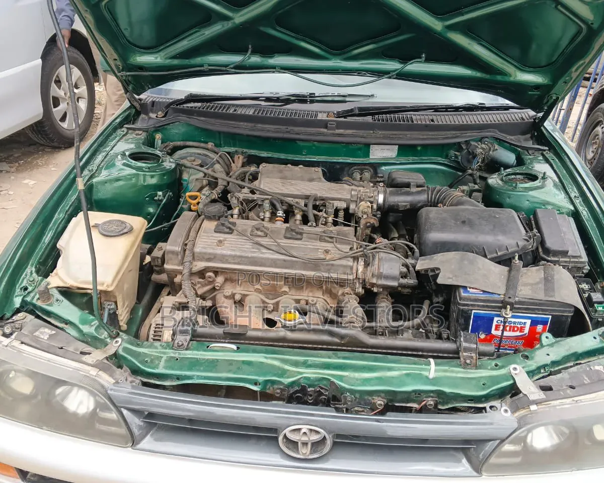 Toyota Corolla 2001 Green