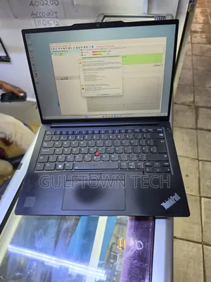 Laptop Lenovo ThinkPad E14 Gen 5 8GB Intel Core i5 SSD 256GB