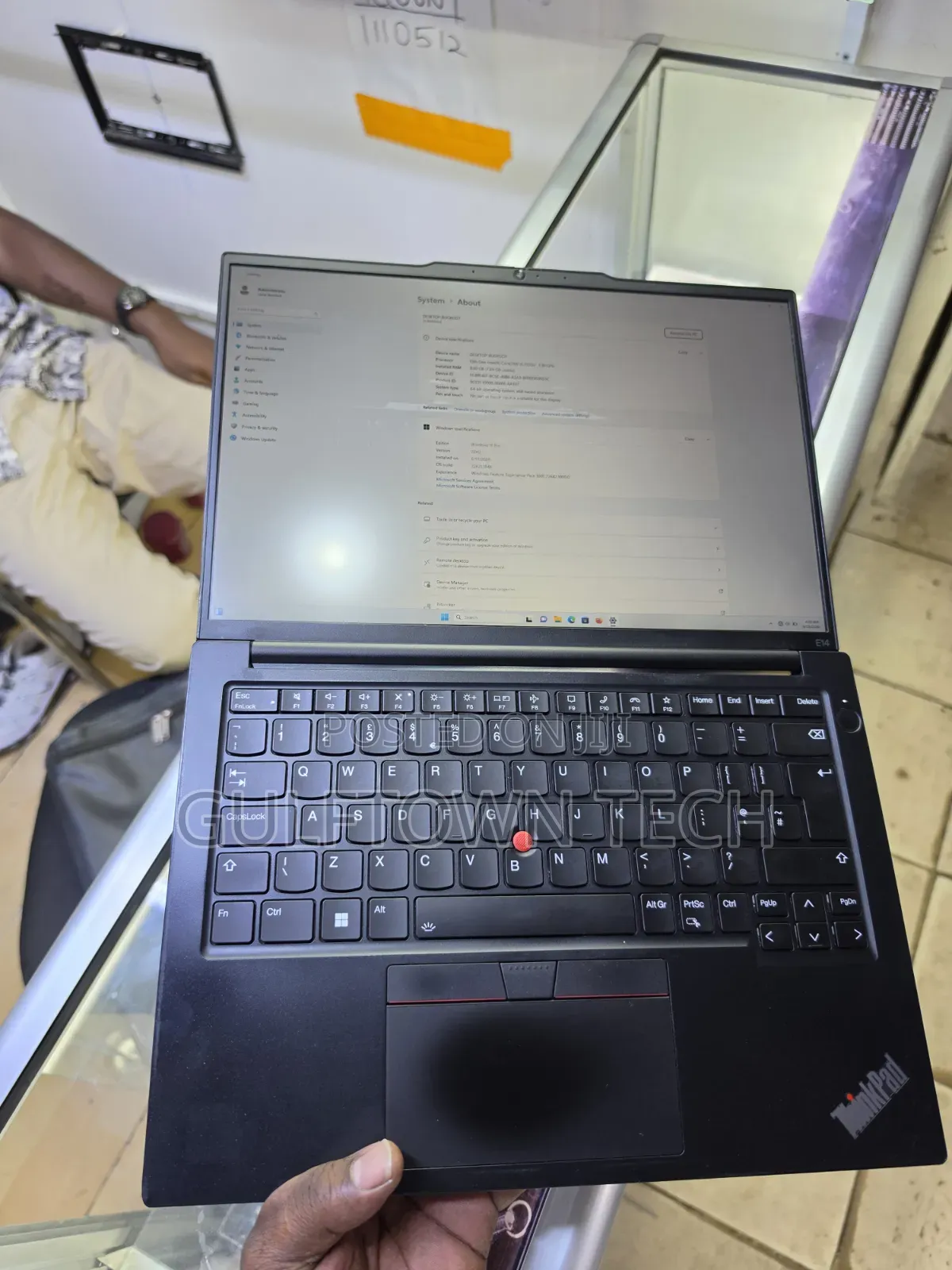 Laptop Lenovo ThinkPad E14 Gen 5 8GB Intel Core i5 SSD 256GB