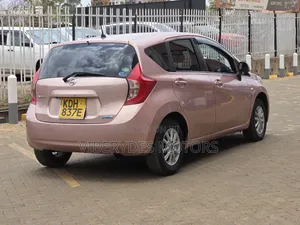 Nissan Note 2015 Pink