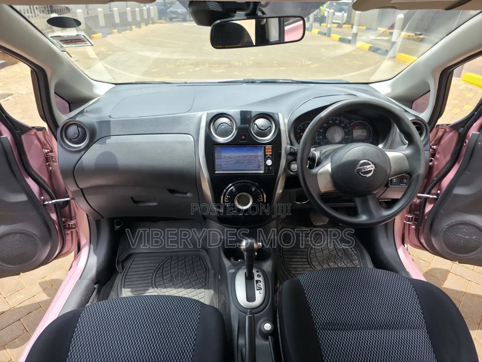 Nissan Note 2015 Pink
