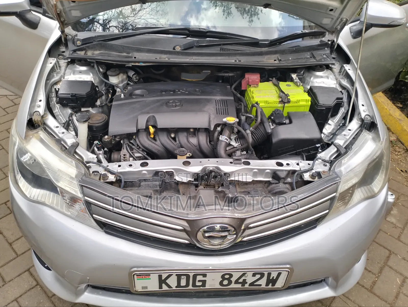 Toyota Axio 2014 Silver