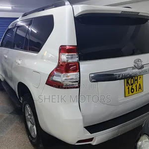 Toyota Land Cruiser Prado 2016 White
