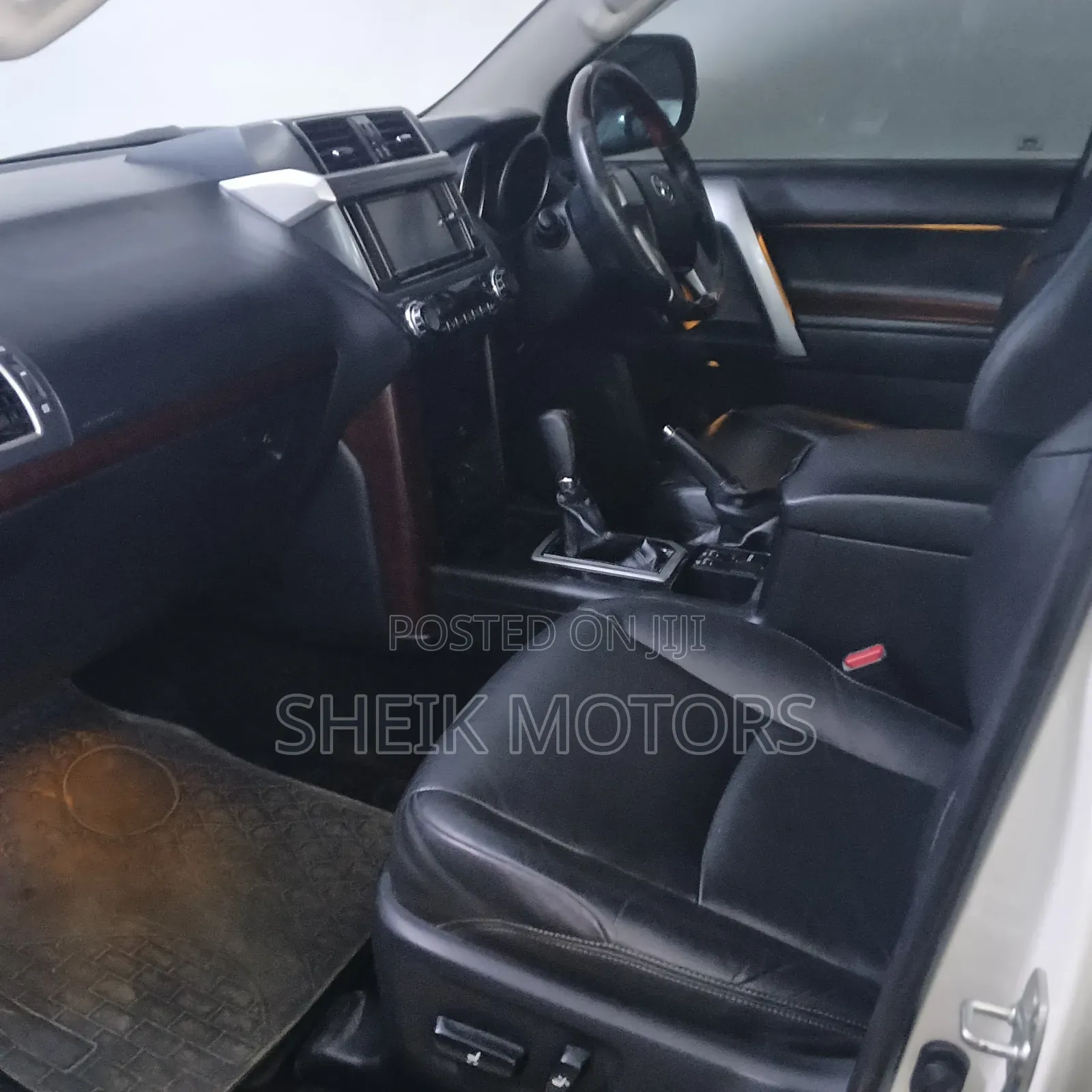 Toyota Land Cruiser Prado 2016 White