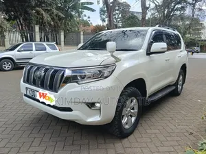 Toyota Land Cruiser Prado 2.8 2017 White