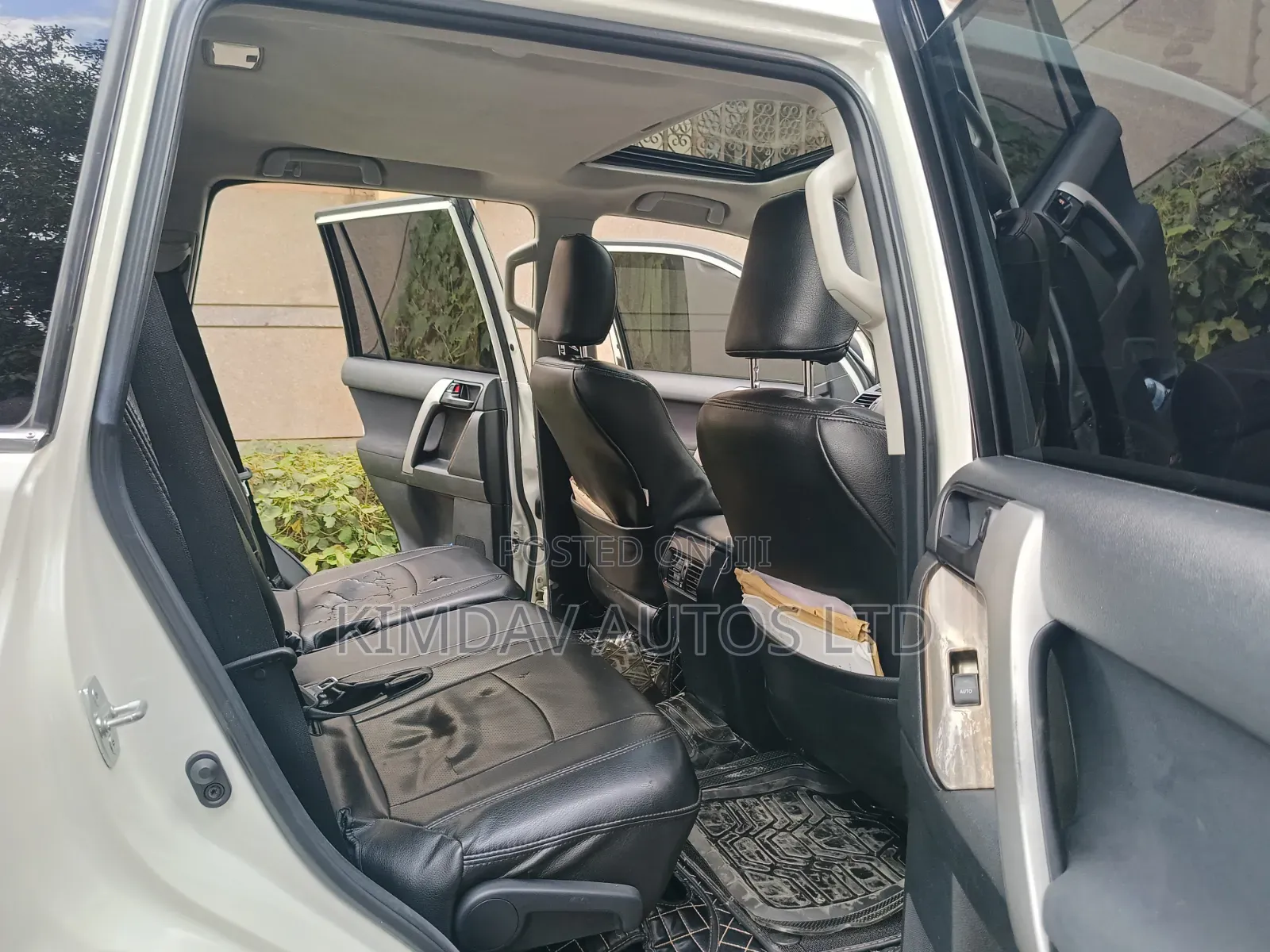 Toyota Land Cruiser Prado 2.8 2017 White