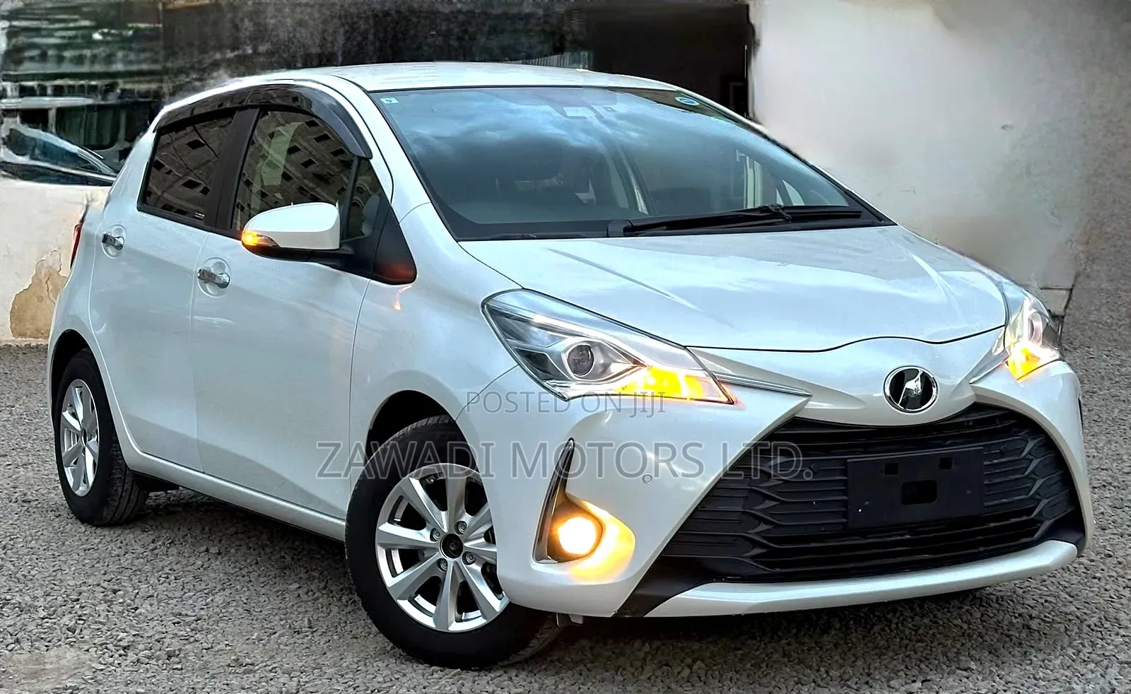 Toyota Vitz 1.3 FWD 5dr 2019 White