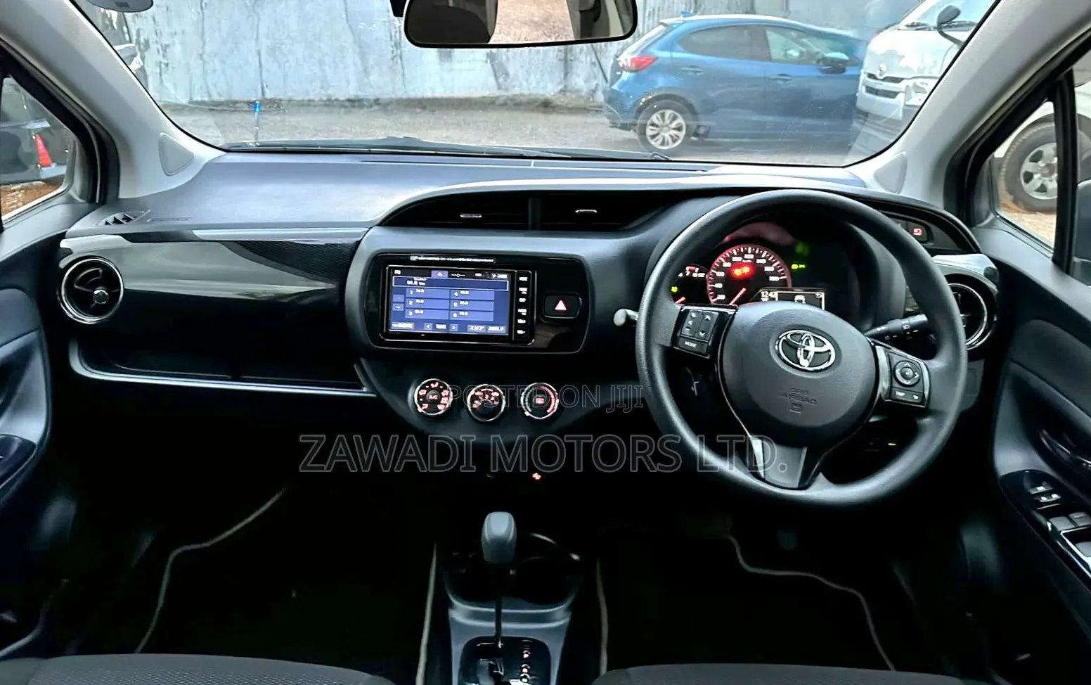 Toyota Vitz 1.3 FWD 5dr 2019 White