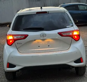 Toyota Vitz 1.3 FWD 5dr 2019 White