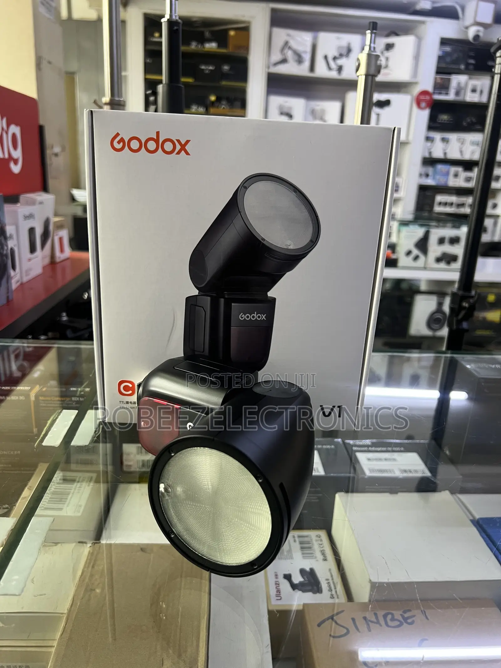 Godox V1 Round Head Flash for Canon