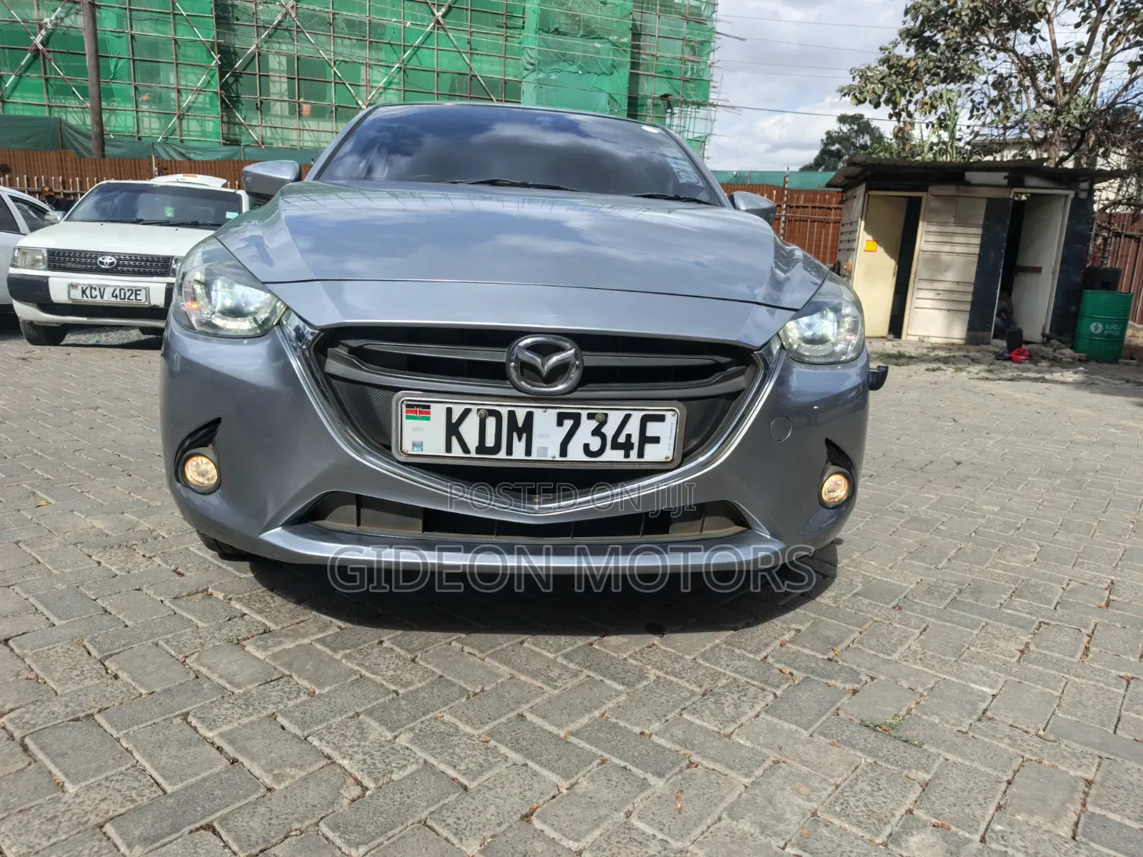 Mazda Demio 2016 Silver
