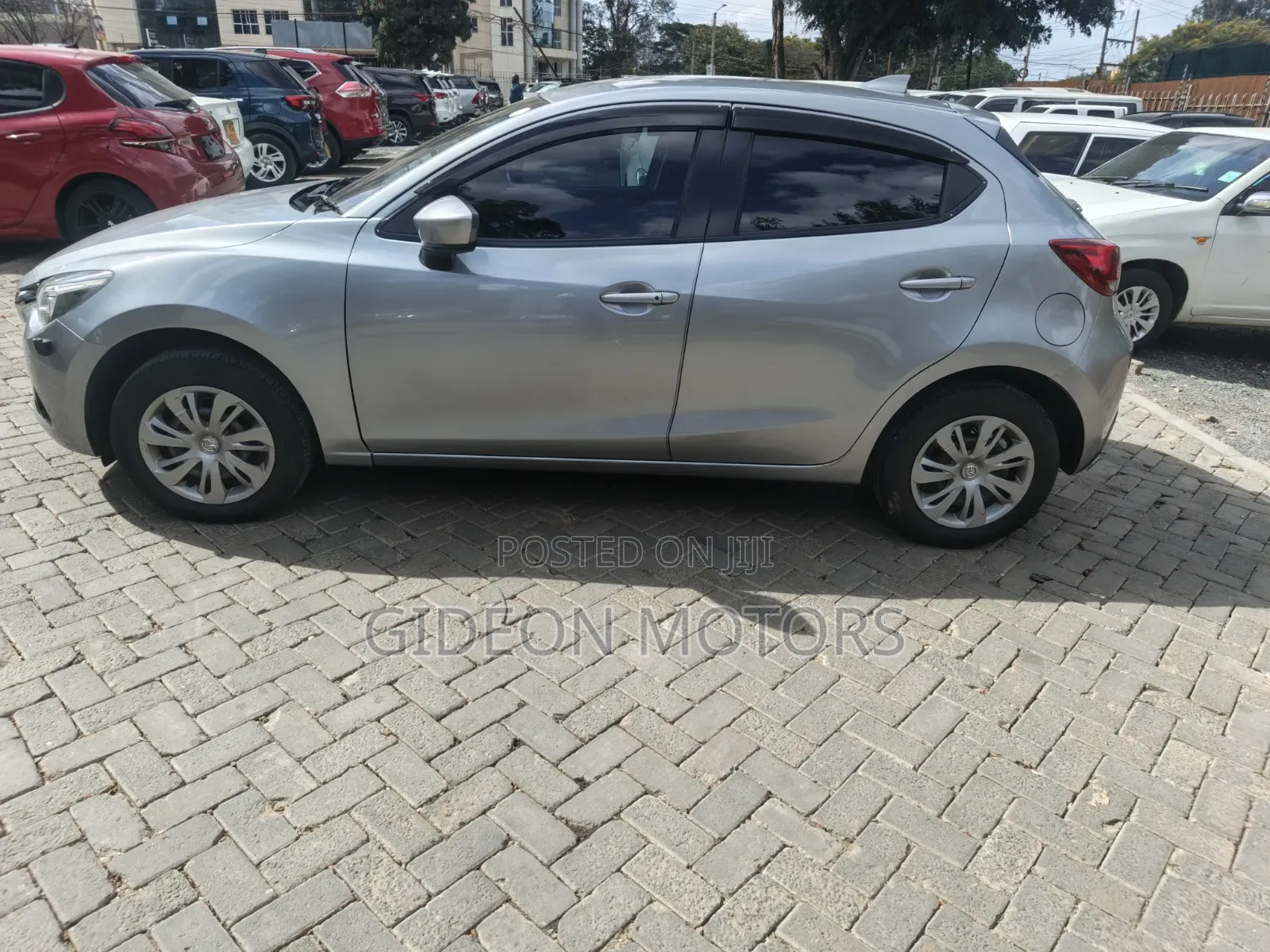 Mazda Demio 2016 Silver