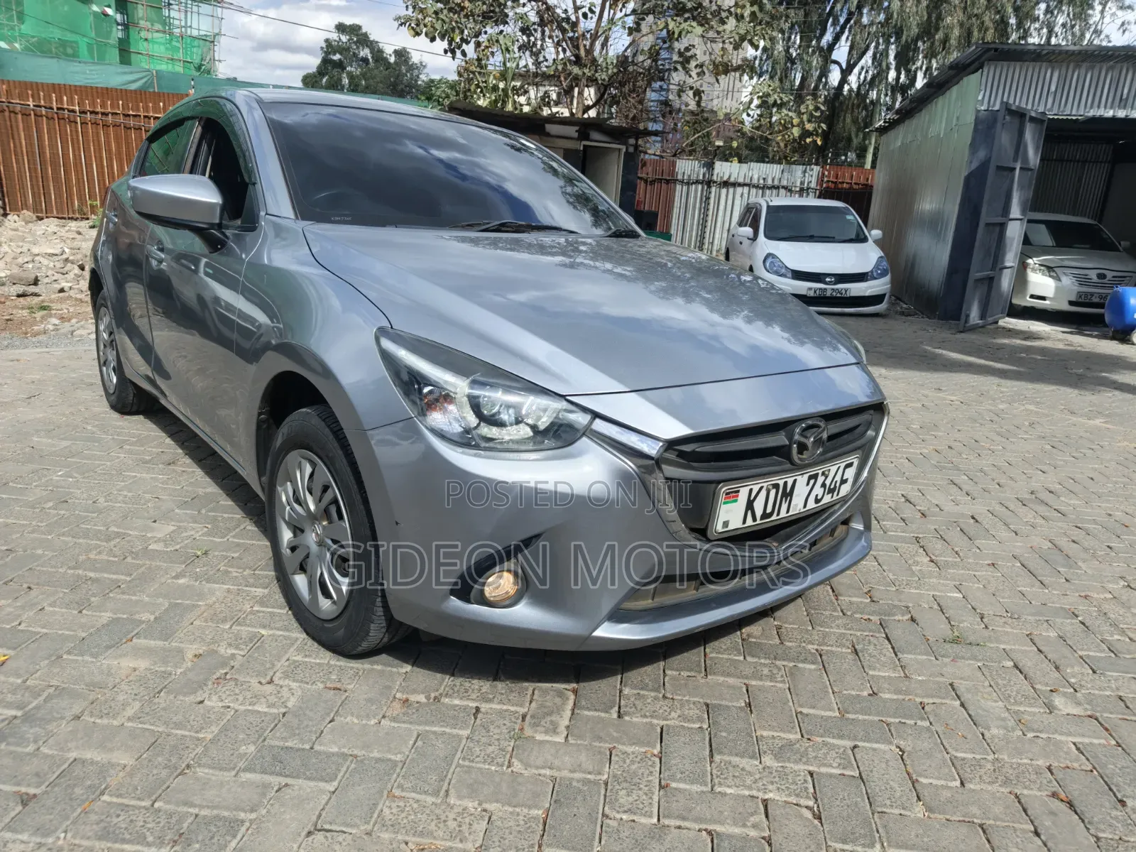 Mazda Demio 2016 Silver