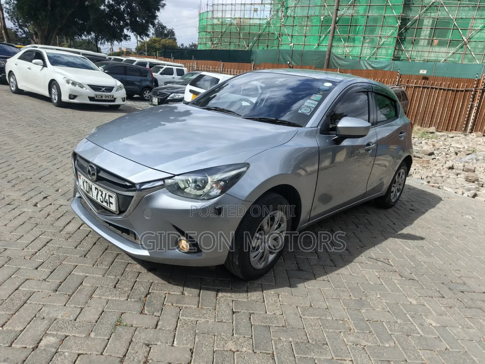 Mazda Demio 2016 Silver