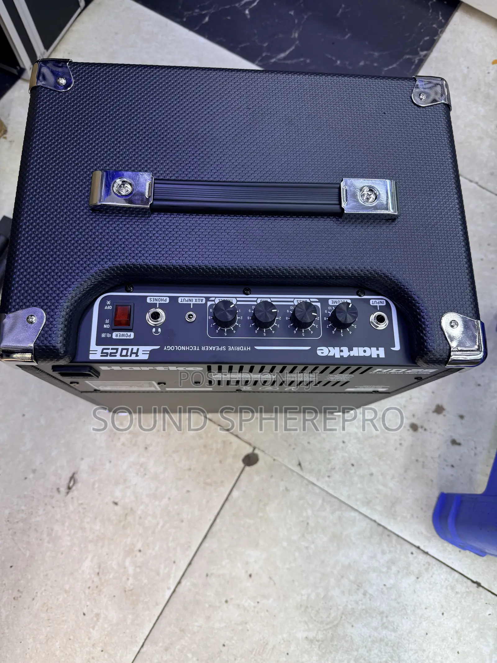 Harke HD 25 Bass Guitar Combo