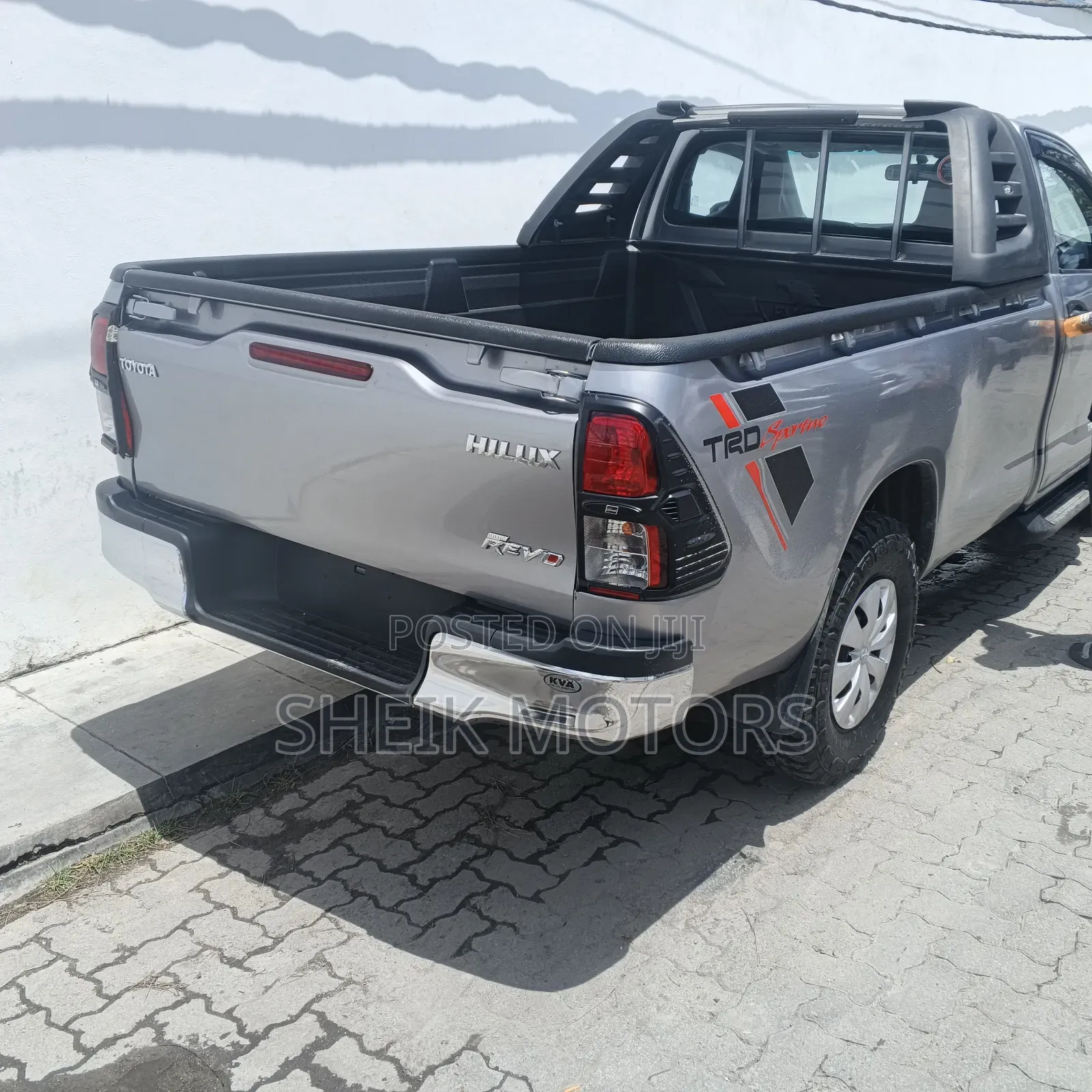 Toyota Hilux 2019 Silver