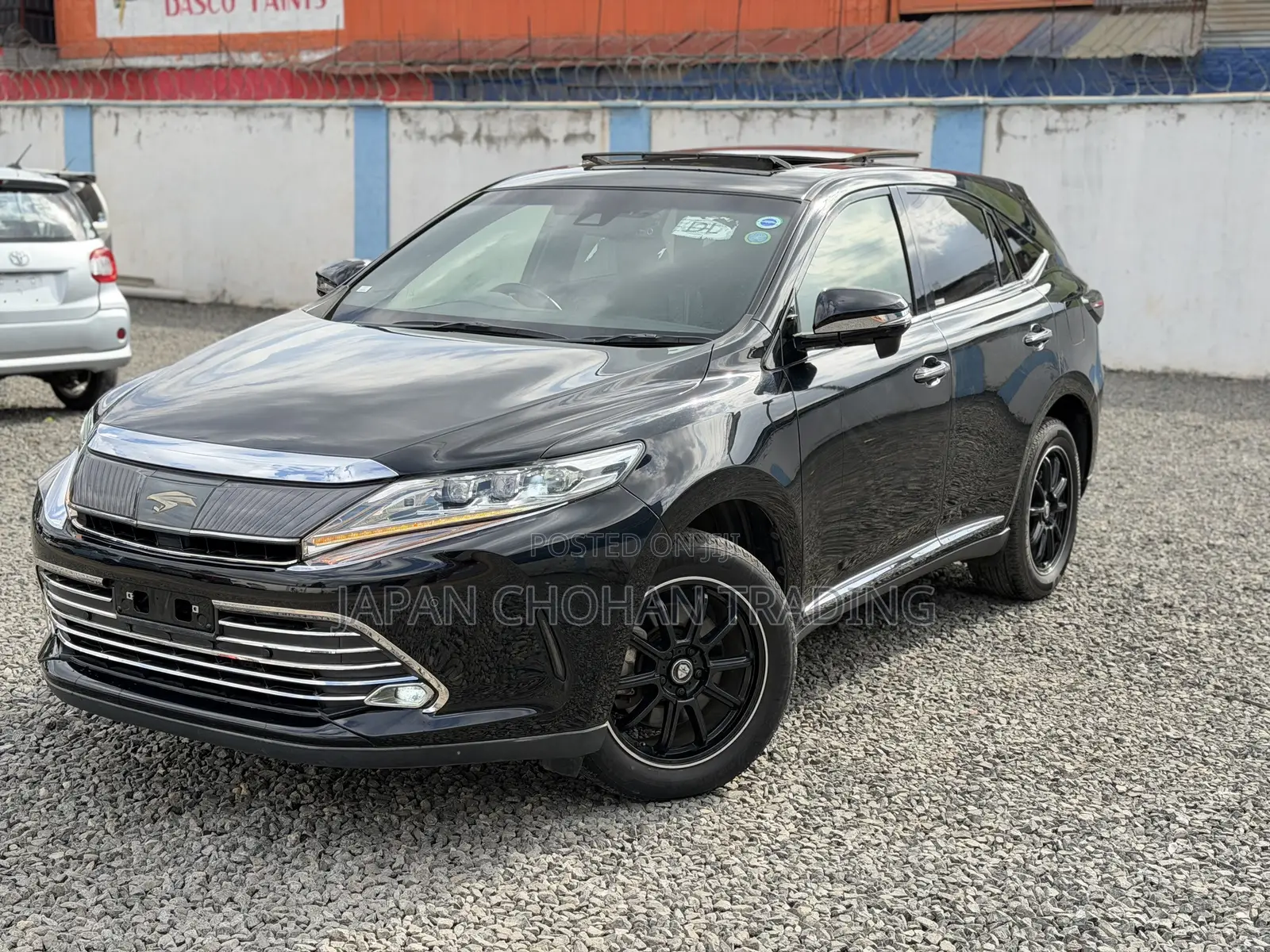 Toyota Harrier 2.0 2019 Black