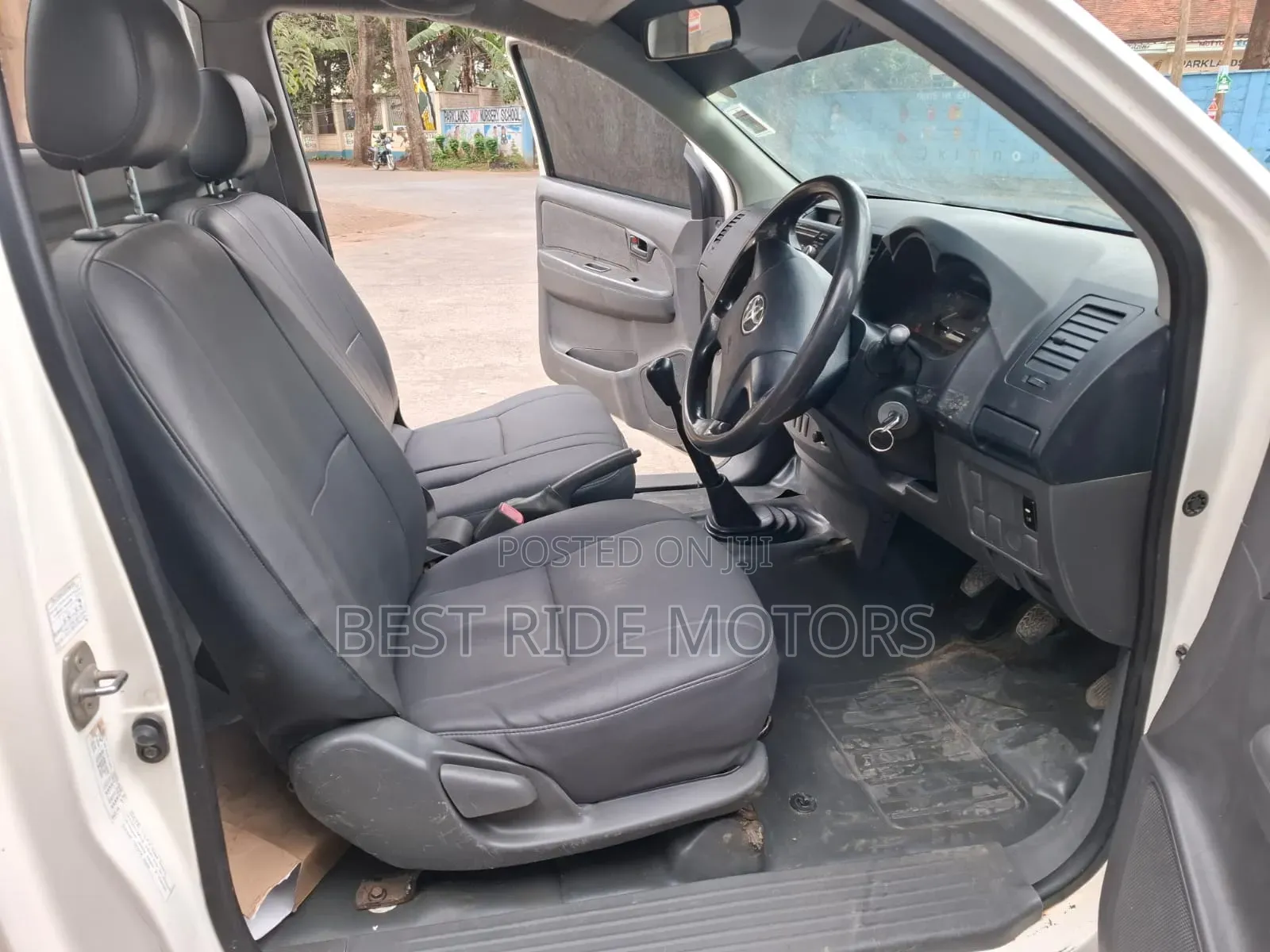 Toyota Hilux 2014 White