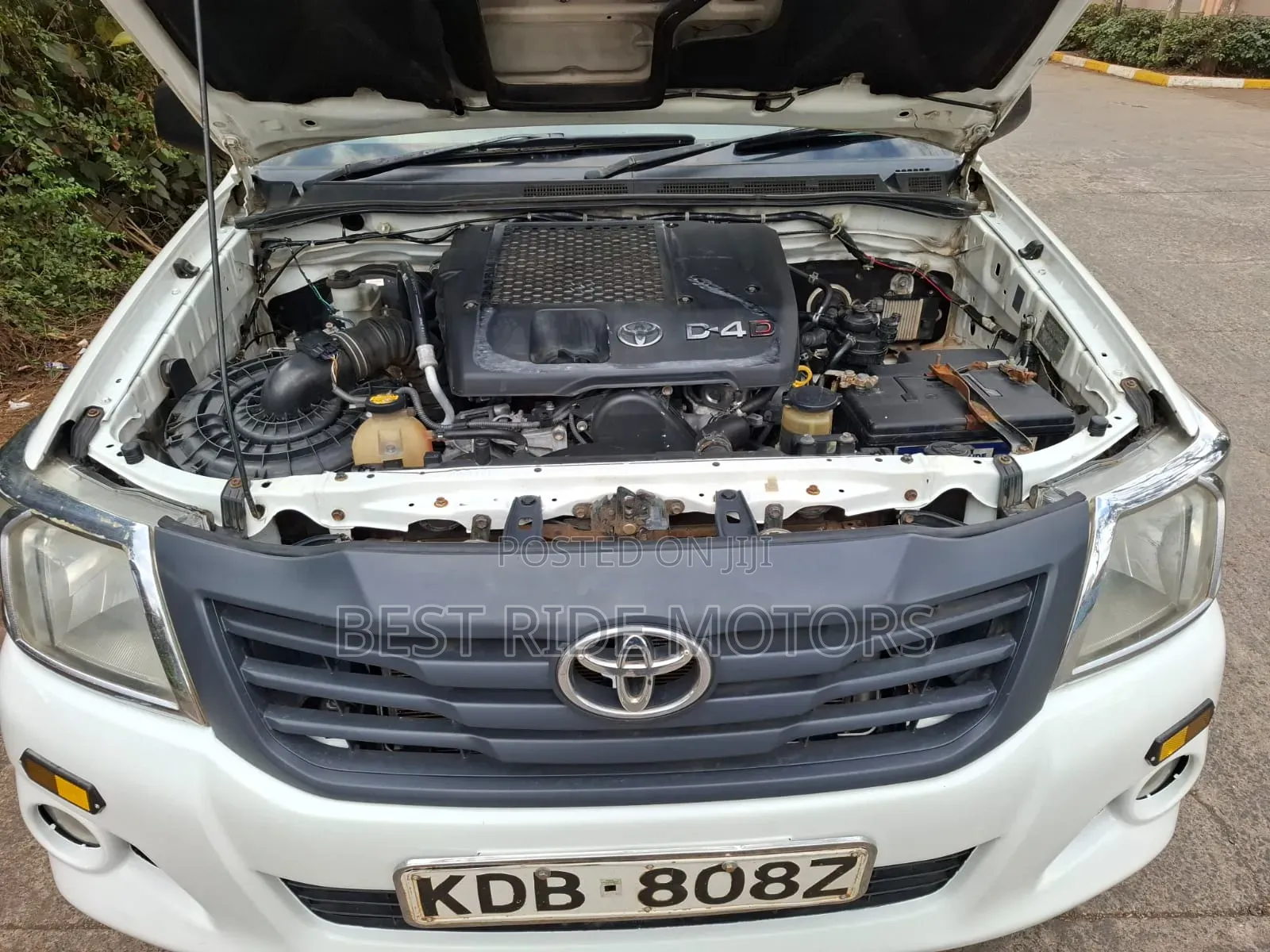 Toyota Hilux 2014 White