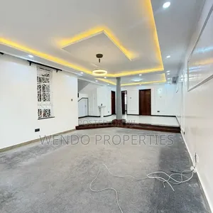 4bdrm Townhouse / Terrace in Muthangari for rent